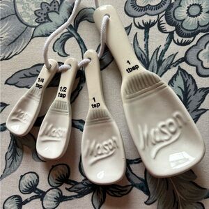 White ceramic mason jars measuring spoons